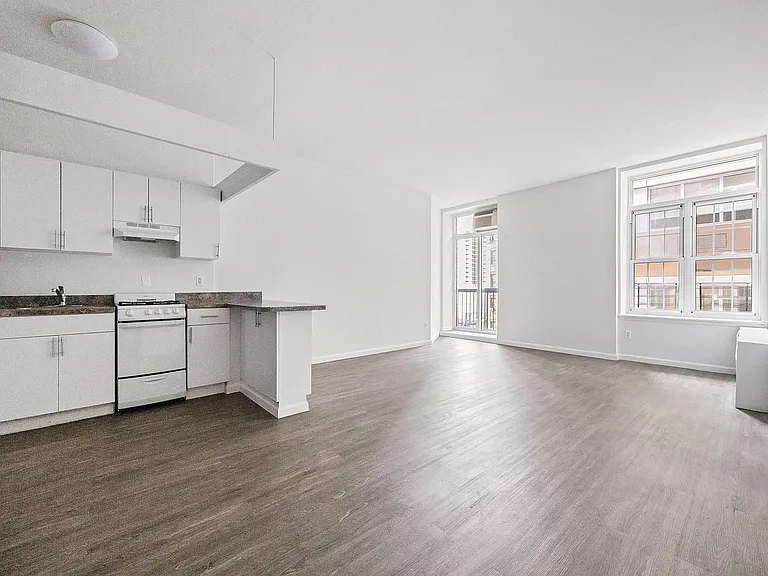 88 Fulton St #127 — Photo 7