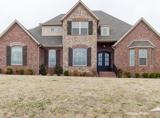 2412 Brookwater Ln, Fayetteville, AR 72703
