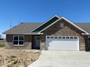 2024 Serenade Ln #2024, Troy, IL 62294