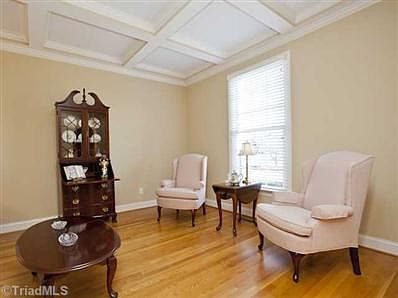 4th image of 6097 Pleasant Field Dr