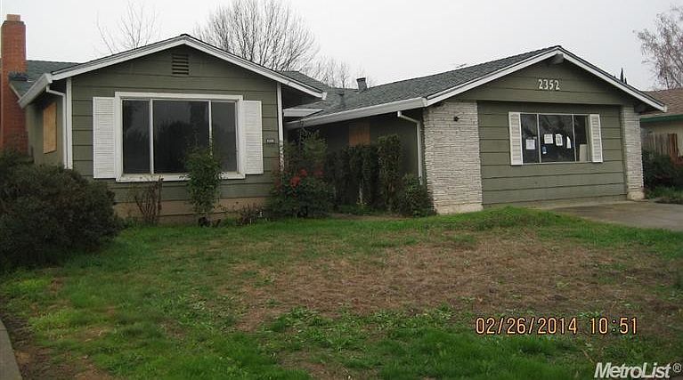 1st image of 2352 Glenfaire Dr