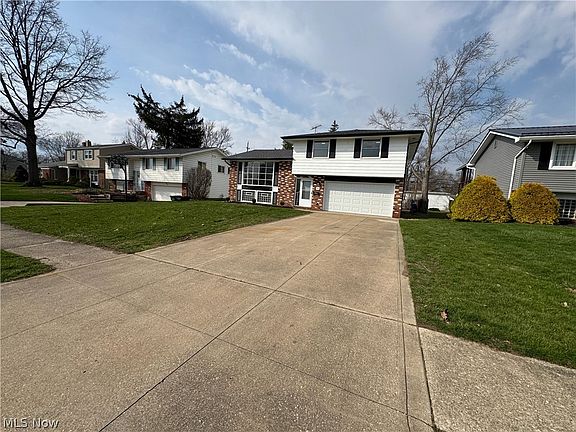 2nd image of 35 Santin Cir