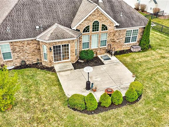 3rd image of 10946 Belle Plaine Blvd