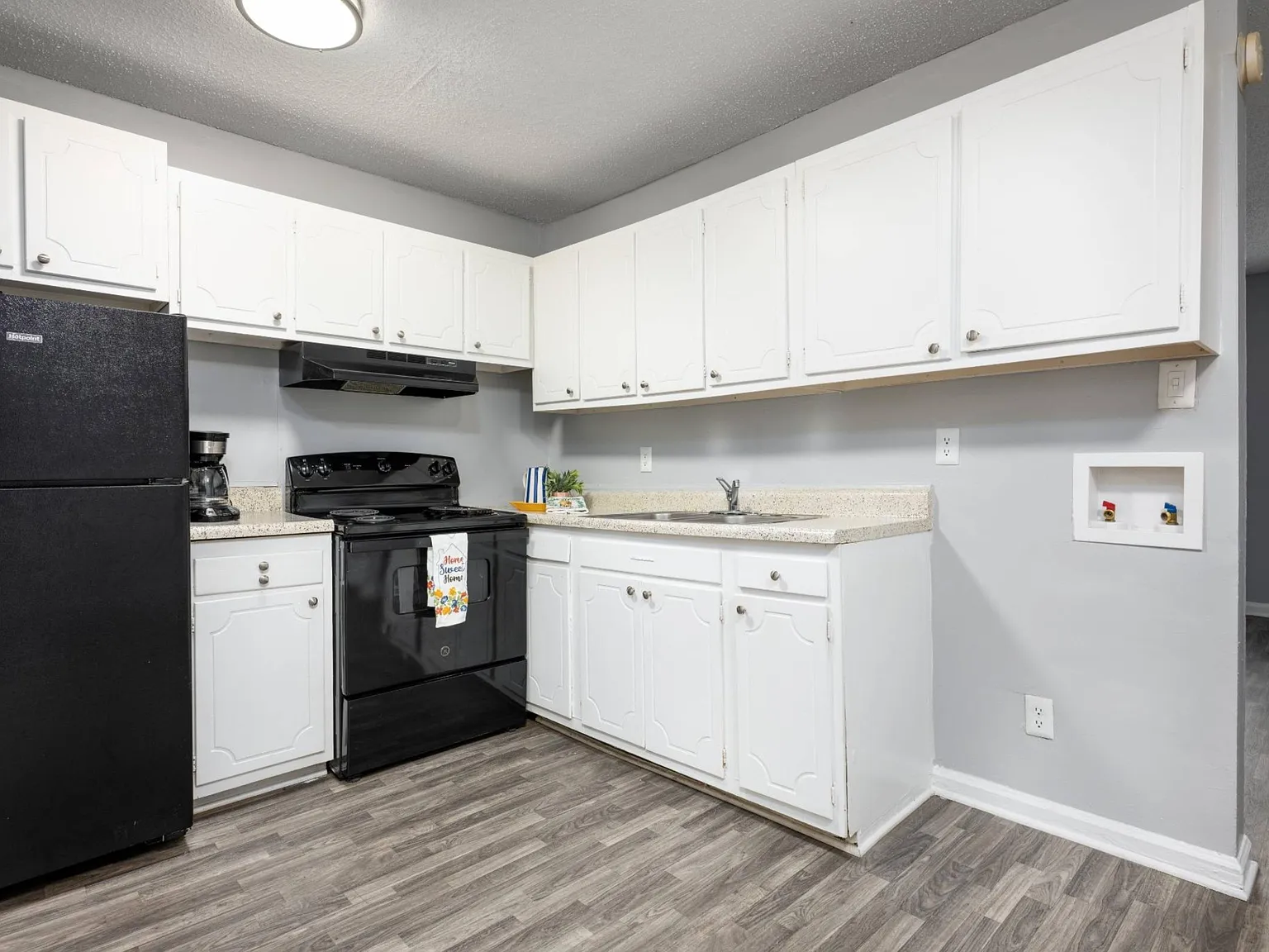 Legacy Crossing Townhomes — Photo 4