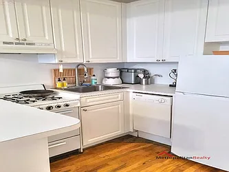 Rented by Metropolitan Realty