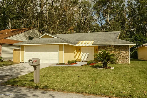 13009 Bent Pine Ct E Photo 1