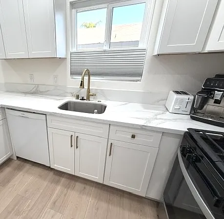 2 bed, 850 sqft, $3,775 — Photo 2