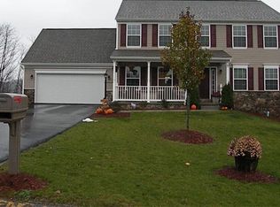 175 Hunting Ridge Dr, Greensburg, PA 15601