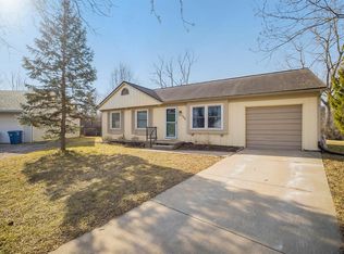 2095 Stratton Ct, Ann Arbor, MI 48108