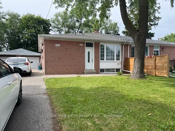 241 Ashlar Rd, Richmond Hill, ON L4C 2W7