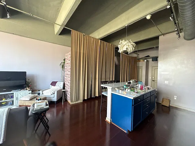 511 N Broad St — Photo 4