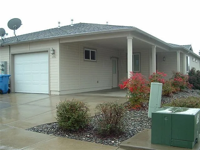 1451 Kellenbeck Ave photo 1