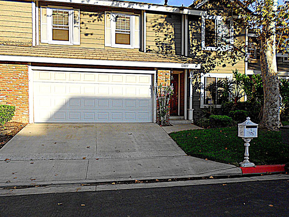 1st image of 12407 N Park Ave