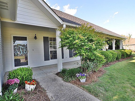 2nd image of 108 Foxfield Dr