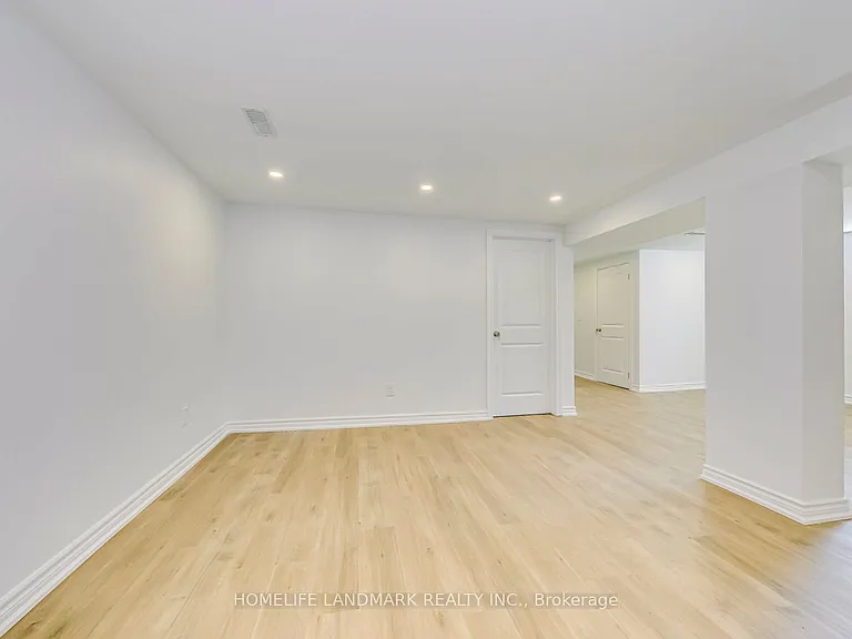 146 Manning Ave — Photo 27