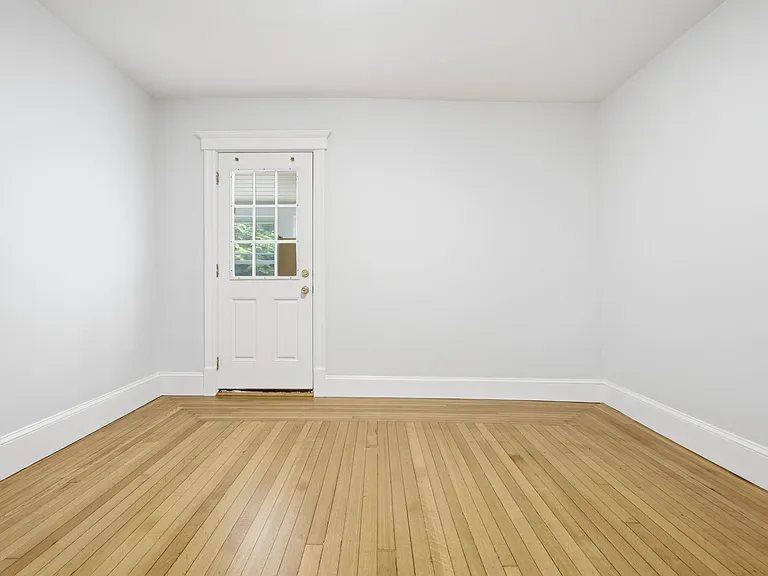 81 Huntington Rd #1 — Photo 10