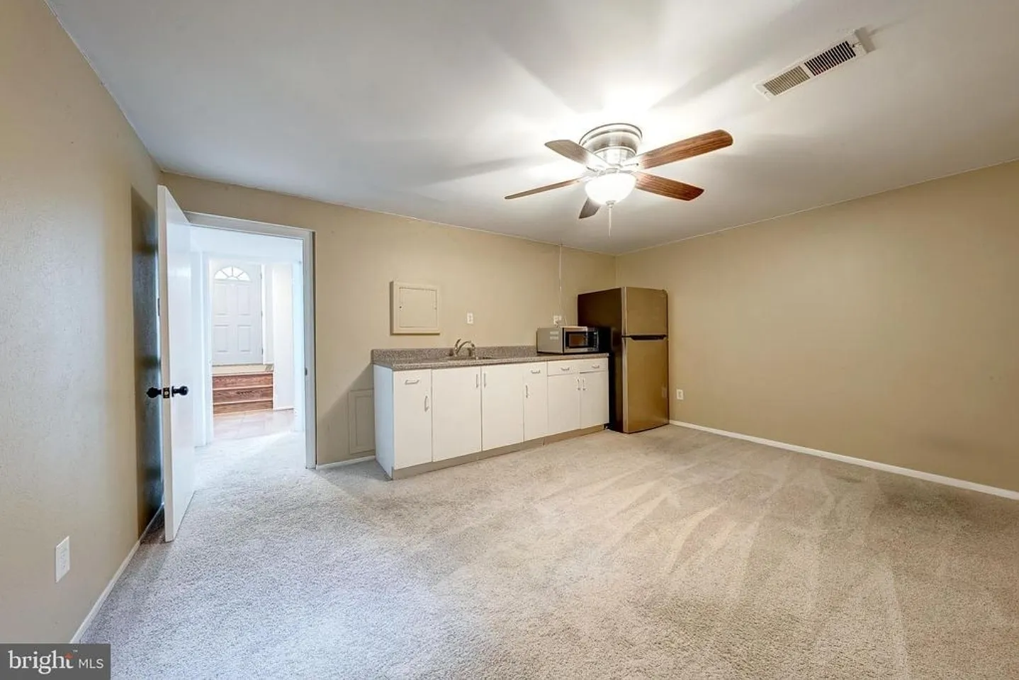 1 bed, 2112 sqft, $1,500 — Photo 3