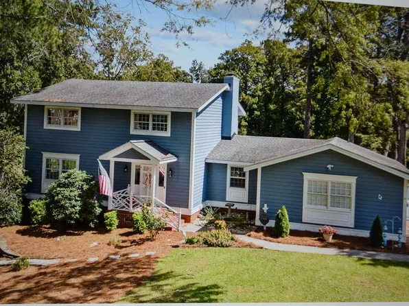 319 Scottish Ct, Greenville, NC 27858