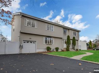 165 Mohawk Dr, River Edge, NJ 07661