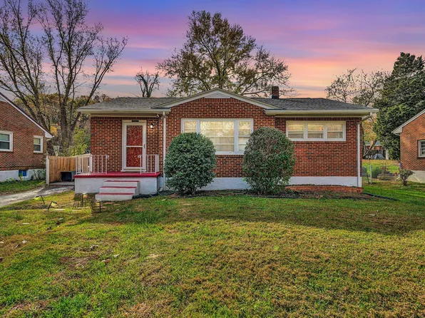 1922 Meadowbrook Rd NW, Roanoke, VA 24017