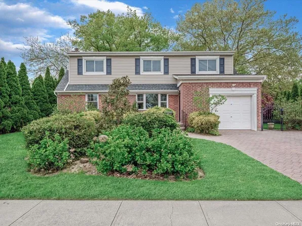 1859 Virginia Avenue, Elmont, NY 11003