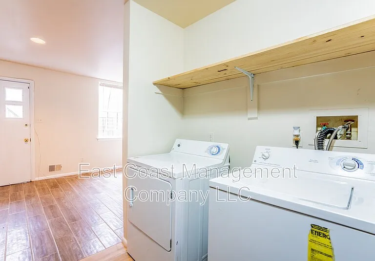 1502 E Baltimore St #1 — Photo 11
