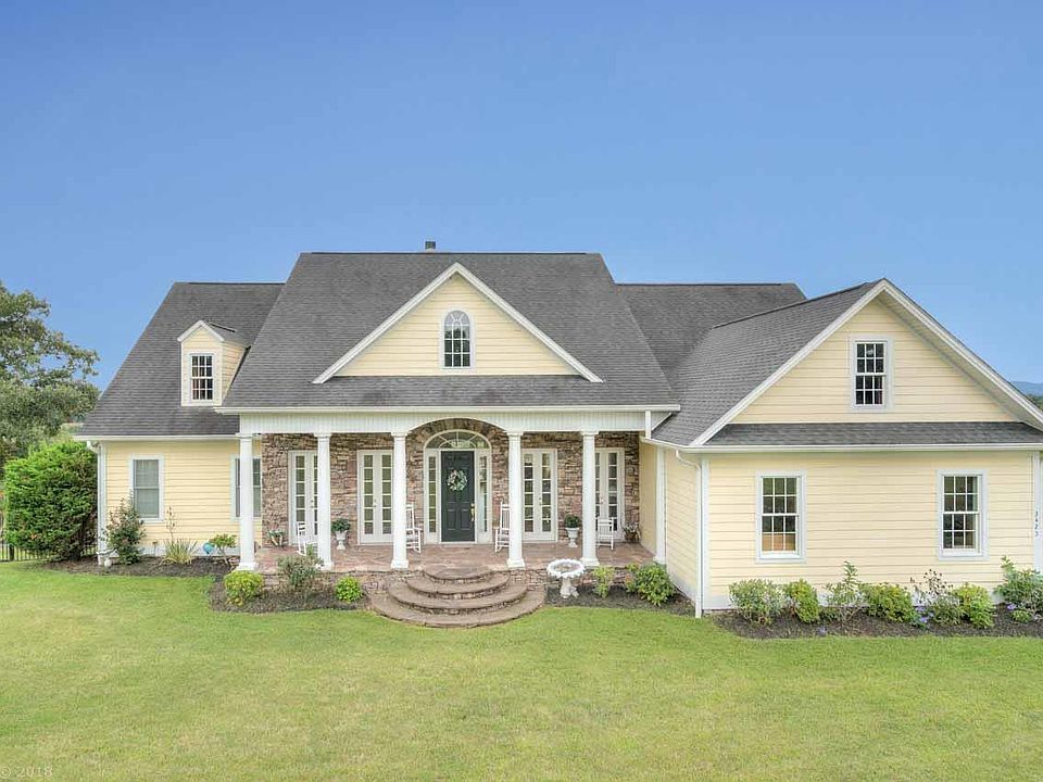 1st image of 3425 Country Meadow Dr