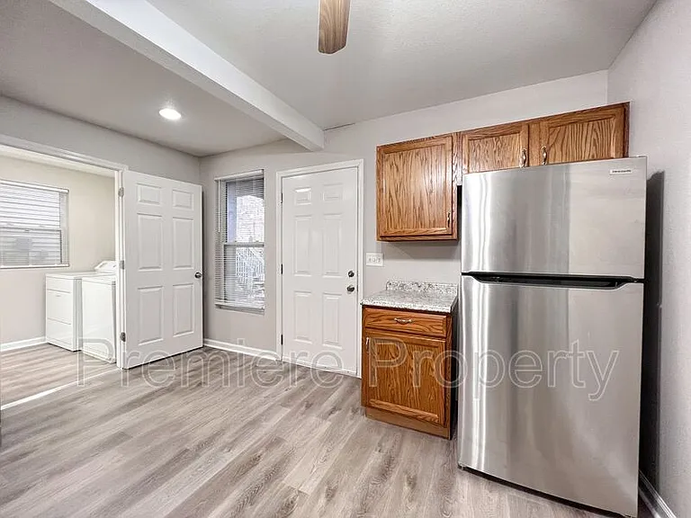 534 Forest Ave #A — Photo 8