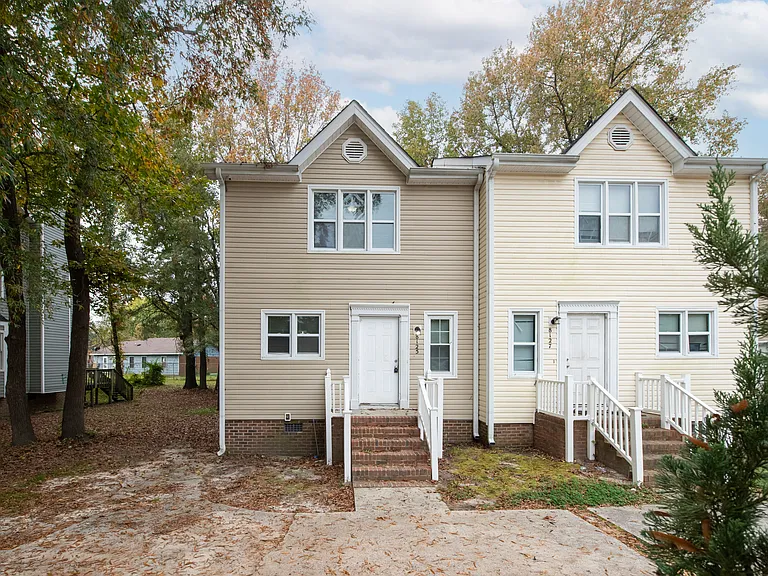 8125 Perry Creek Rd — Photo 5