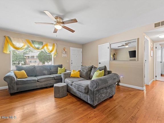 5th image of 2416 Southgate Drive