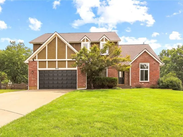 608 NE Ashmont Pl, Lees Summit, MO 64064