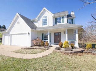 3032 Marchbanks Pl, Saint Louis, MO 63129