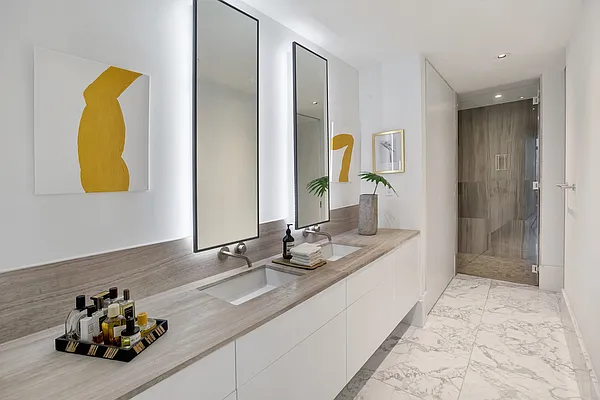 Rented by Compass | media 21