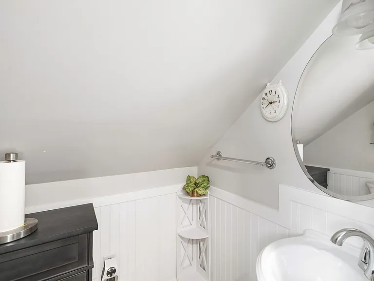 3158 Moody Ave — Photo 40