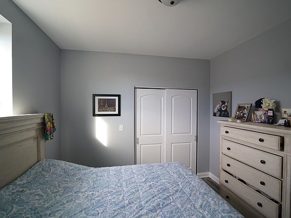 5th image of 2707 W Polk St #2