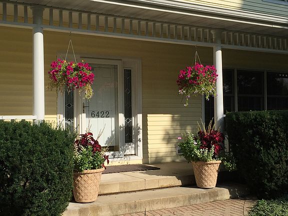 Enter 6422 Scott Lane, Has wide front wrap around porch!!