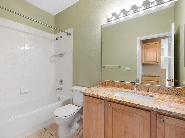 10573 Parkington Ln — Photo 20