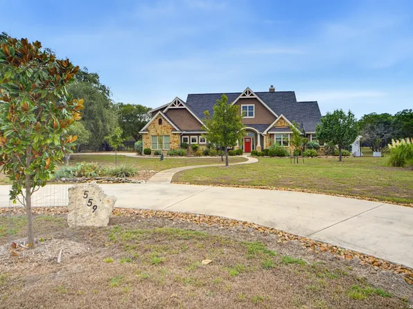 559 VAQUERO DR, Pipe Creek, TX 78063