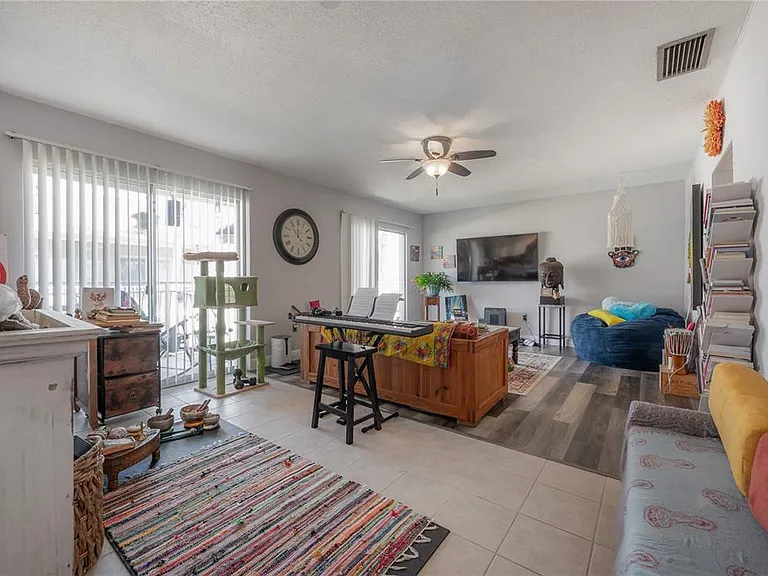 8812 Bay Pointe Dr #D202 — Photo 8
