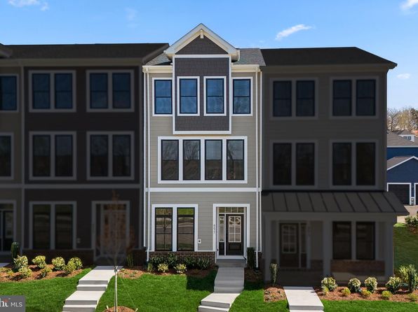 8677 Anderson Ave, Marshall, VA 20115