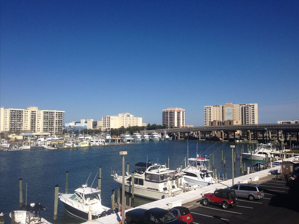 Waterfront Balcony View 