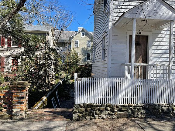 Entrance from 2nd st