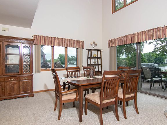 4th image of 1242 Candlewick Dr NW