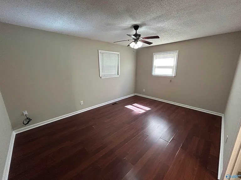 2212 Ricky Rd NW — Photo 16