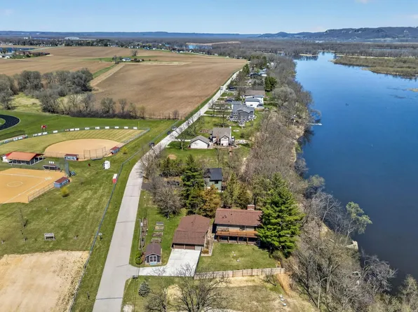 67354 166th Ave, Wabasha, MN 55981