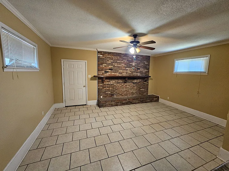 3374 Ladue St — Photo 7