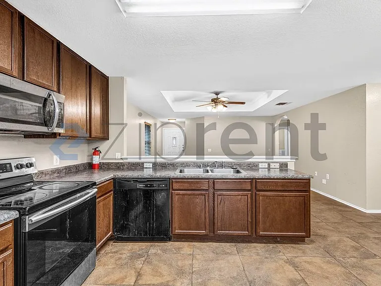1412 Poppy Seed Ln — Photo 8