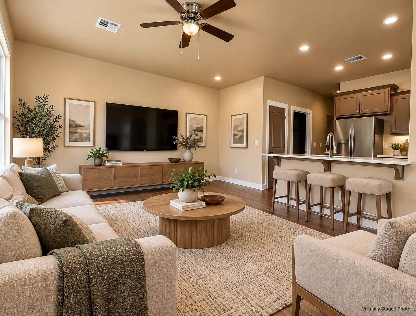 3 bed, 1150 sqft, $1,350 — Photo 2