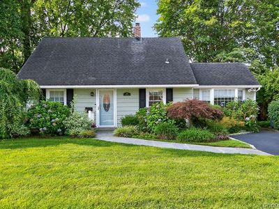 32 Peacock Lane, Levittown, NY, 11756