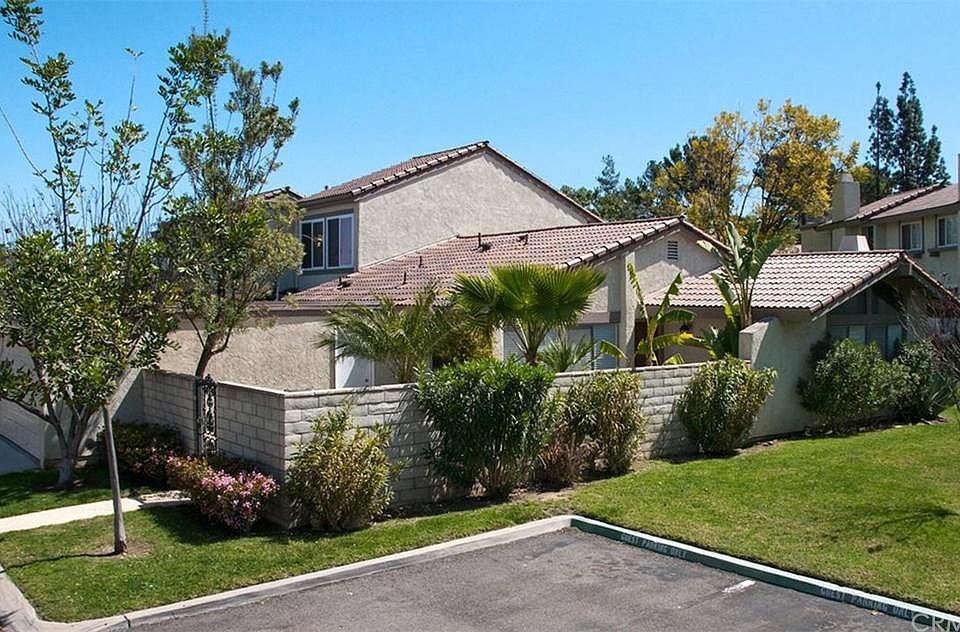 2nd image of 5523 E Vista Del Rio